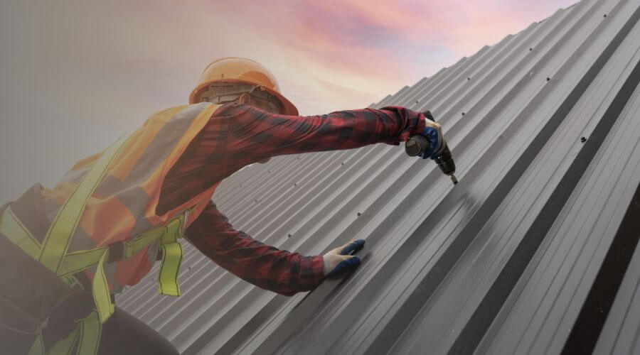 Expert Emergency Roof Repairs services in Highland Park, IL